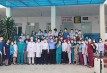 Ứng phó với Covid-19 chủng Omicron, 45 y bác sĩ khẩn cấp vào BV dã chiến Ứng phó với Covid-19 chủng Omicron, 45 y bác sĩ khẩn cấp vào BV dã chiến
