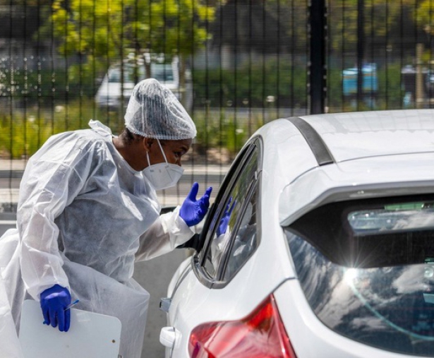 Tìm thấy bằng chứng Omicron gây tái nhiễm Covid-19 cao hơn