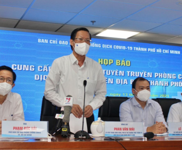 TPHCM dự chi 10.000 tỷ đồng hỗ trợ đợt 3, không phân biệt tạm trú, lưu trú