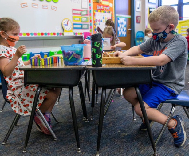 Pfizer tuyên bố vắc xin Covid-19 hiệu quả và an toàn với trẻ 5-11 tuổi